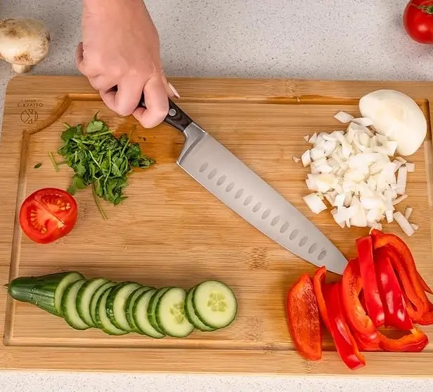 Oliver's Kitchen's Secret Ingredient: Multi-channel Order Fulfilment 3 Oliver's Kitchen Knife